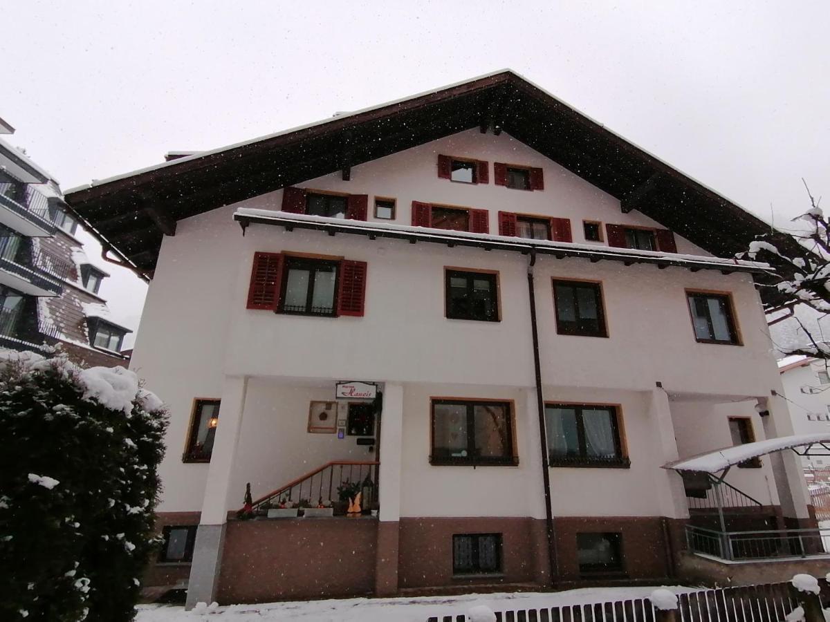 Hotel Haus Marion Haueis à Sankt Anton am Arlberg Extérieur photo